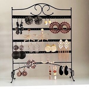 14 Pairs Wearable Boho Vintage Earrings Grab Bag for Resell or Craft Lot BH498